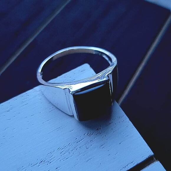 925 Sterling Silver Men's Black Onyx Ring - Picture 3 of 5
